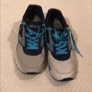 Brooks old school shoes